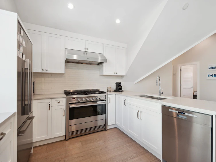 1848 W W 14th Avenue, Vancouver, BC, V6J 2J9 - 9