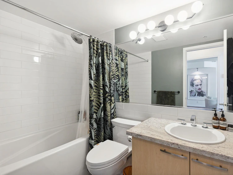1005-1575 West 10 Avenue, Vancouver, BC, V6J 5K8 - 18