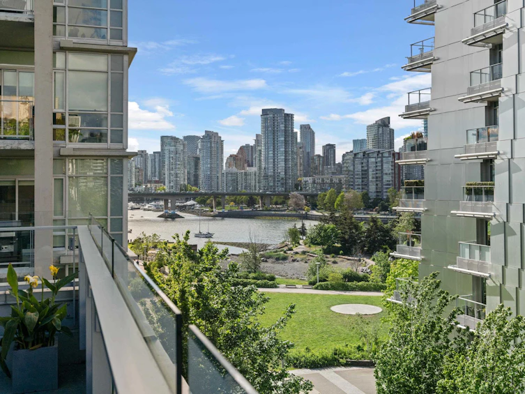 501-170 Athletes Way, Vancouver, BC, V5Y 0B5 - 30
