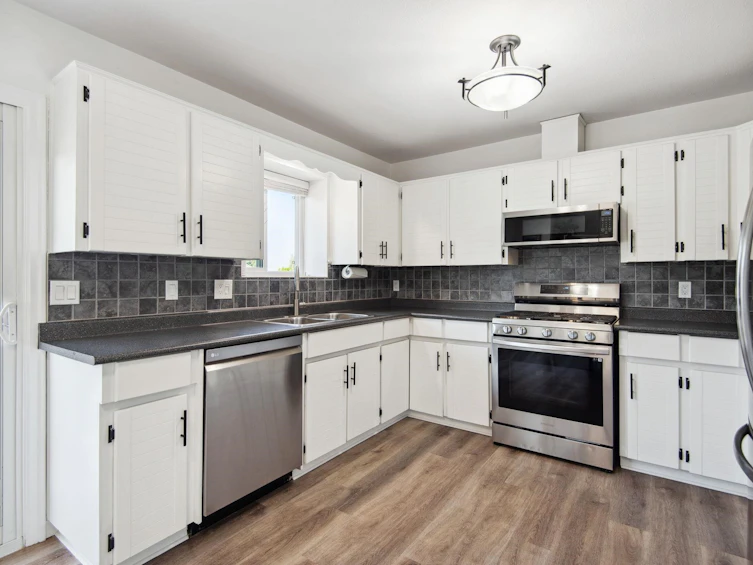 26573 29b Avenue, Langley, BC, V4W 3B5 - 11