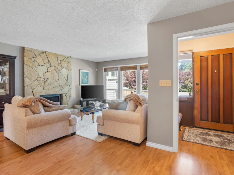 959 Pelton Avenue, Coquitlam, BC, V3J 2J3 - 4