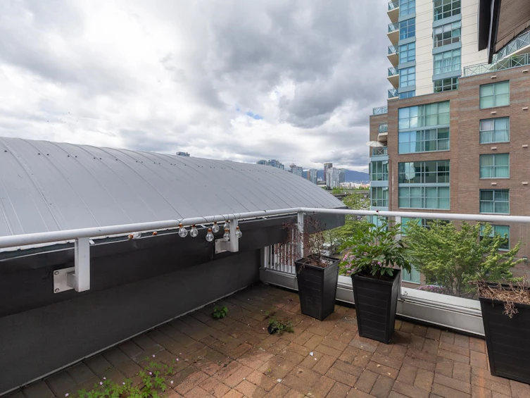 1228 Quebec Street, Vancouver, BC, V6A 4G7 - 29