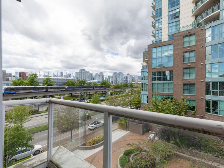 1228 Quebec Street, Vancouver, BC, V6A 4G7 - 30