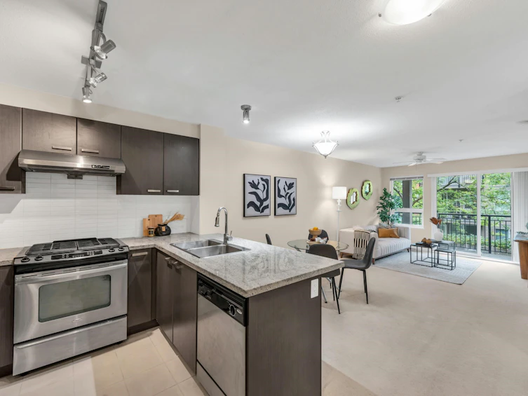 215-9399 Tomicki Avenue, Richmond, BC, V6X 0H6 - 10