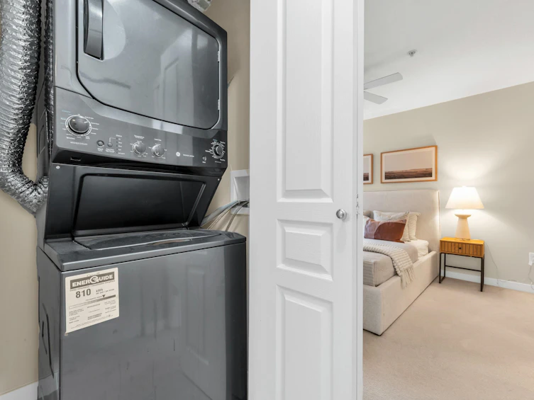 215-9399 Tomicki Avenue, Richmond, BC, V6X 0H6 - 24