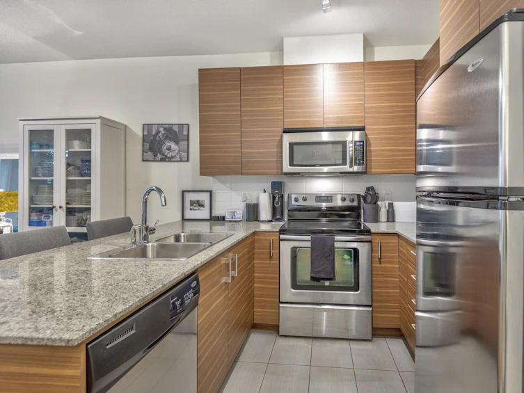 122-5788 Sidley Street, Burnaby, BC, V5J 0E4 - 2
