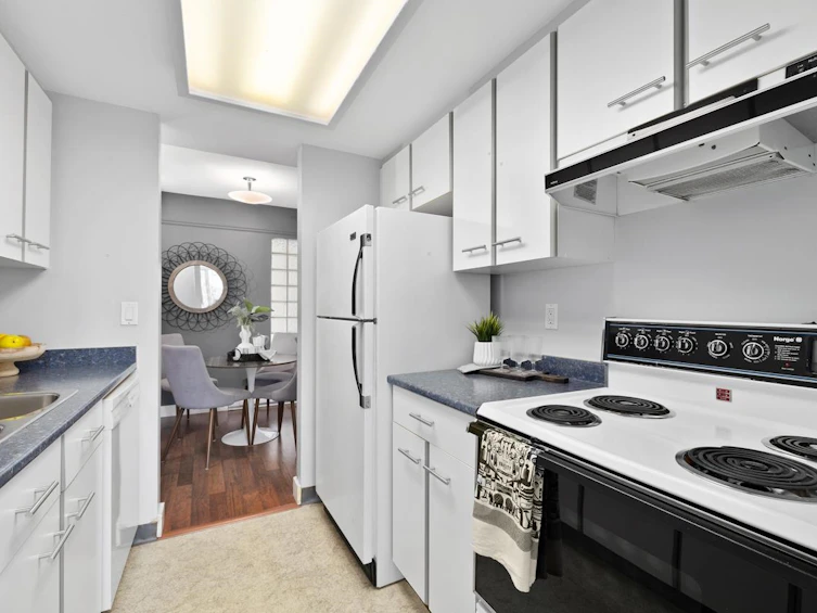 302-1330 Graveley Street, Vancouver, BC, V5L 3A2 - 10