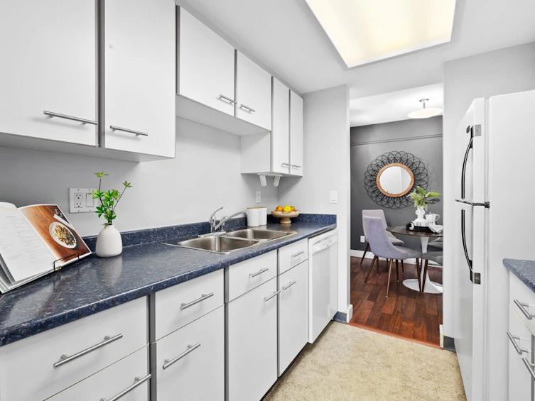 302-1330 Graveley Street, Vancouver, BC, V5L 3A2 - 11