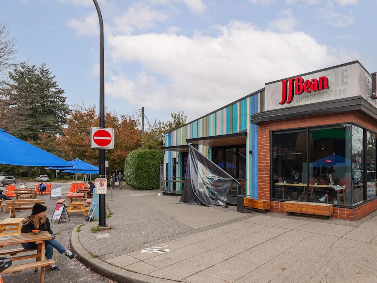 582 West 16th Avenue, Vancouver, BC, V5Z 1S4 - 5