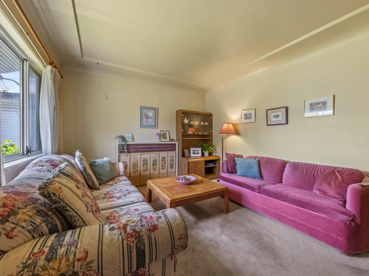 2721 E 22nd Avenue, Vancouver, BC, V5M 2X8 - 3
