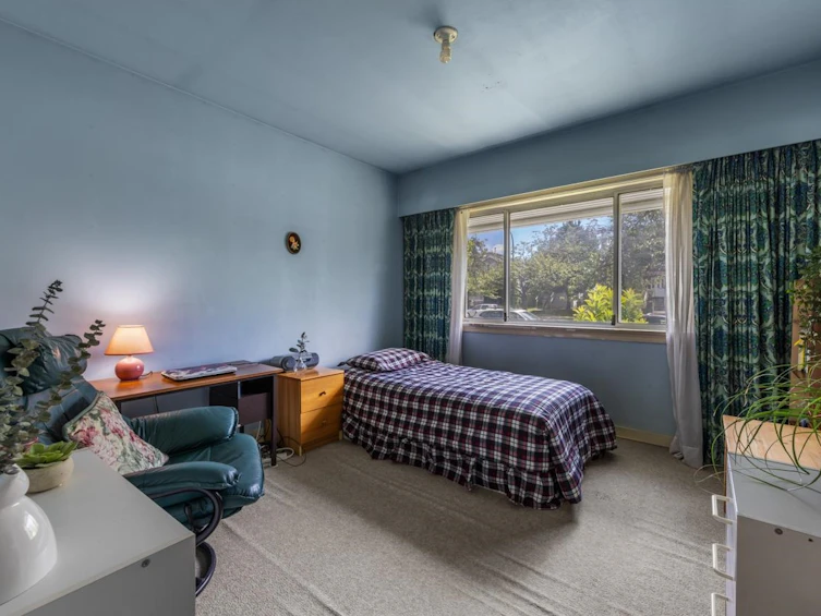2721 E 22nd Avenue, Vancouver, BC, V5M 2X8 - 9