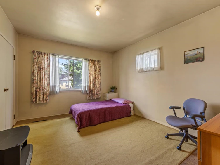 2721 E 22nd Avenue, Vancouver, BC, V5M 2X8 - 12