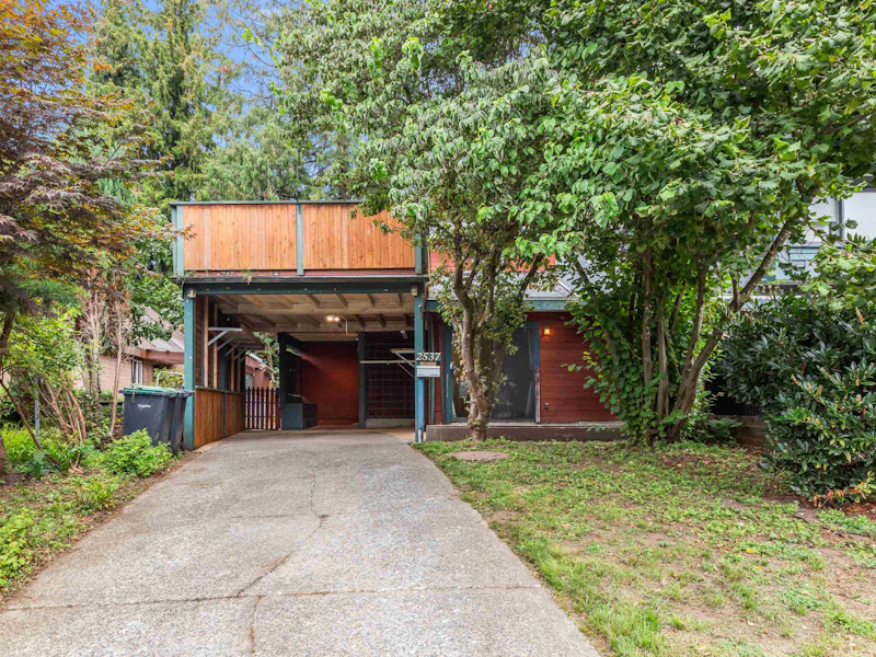2537 Burian Drive, Coquitlam BC V3K 5W8