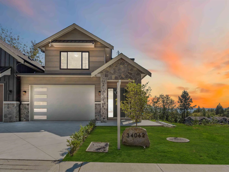 34062 Parr Avenue, Mission, BC, V2V 0J5 - 2