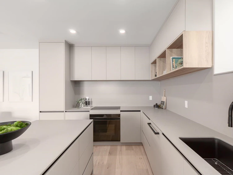 3870 Prince Albert Street, Vancouver, BC, V5V 1Y3 - 4