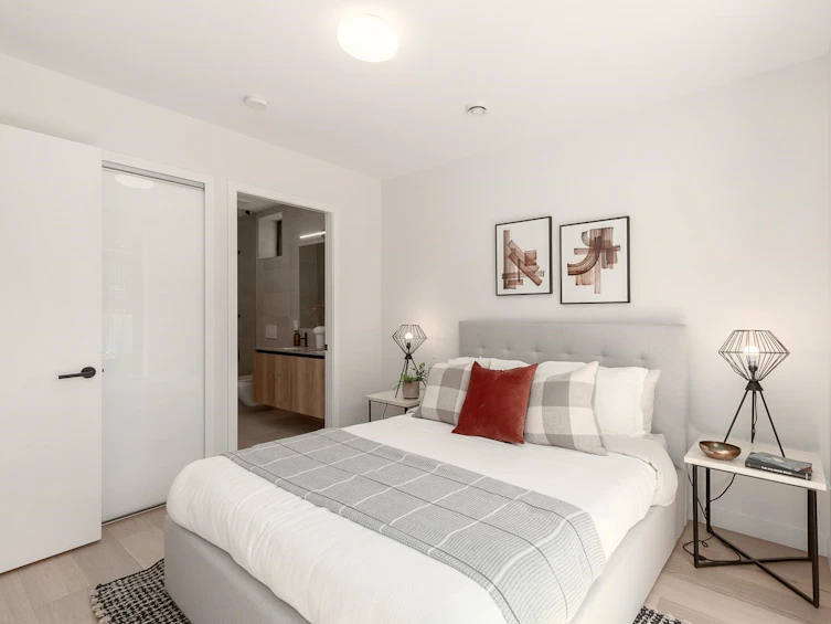 3870 Prince Albert Street, Vancouver, BC, V5V 1Y3 - 8