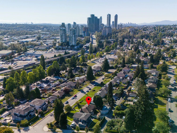 6267 Dawson Street, Burnaby, BC, V5B 2W5 - 35