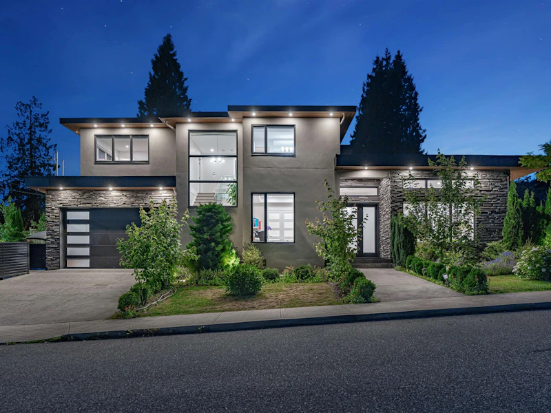 3611 Baird Road, North Vancouver BC V7K 2H1