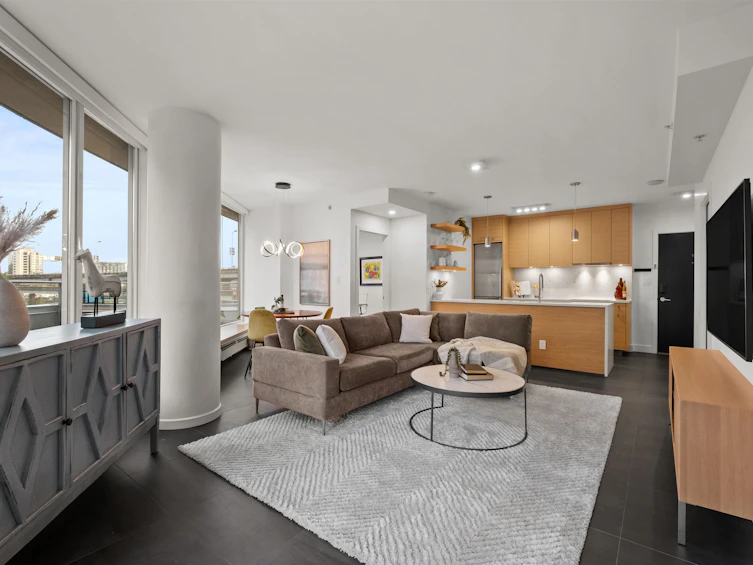 202-689 Abbott Street, Vancouver, BC, V6B 0J2 - 17