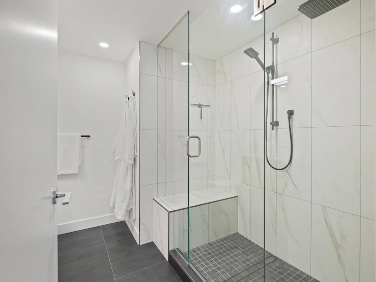 202-689 Abbott Street, Vancouver, BC, V6B 0J2 - 24