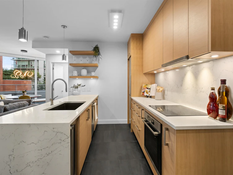 202-689 Abbott Street, Vancouver, BC, V6B 0J2 - 8