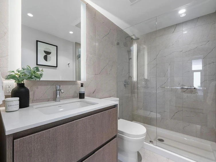 2103-1500 Fern Street, North Vancouver, BC, V7J 1H6 - 18