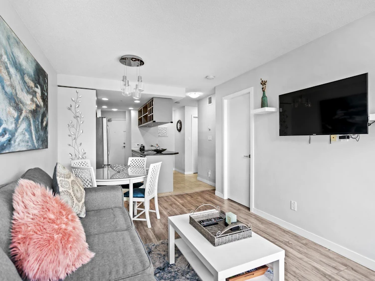 1112-833 Seymour Street, Vancouver, BC, V6B 0G4 - 2