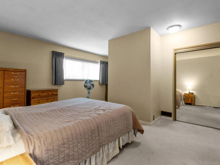 8787 Crest Drive, Burnaby, BC, V3N 4A1 - 11