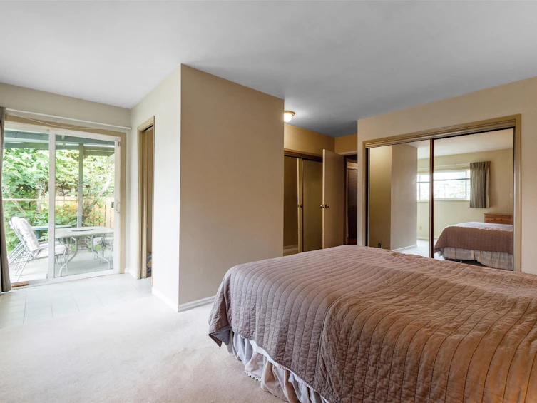 8787 Crest Drive, Burnaby, BC, V3N 4A1 - 12