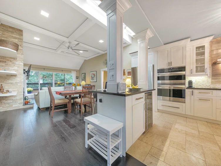 414-333 Wethersfield Drive, Vancouver, BC, V5X 4M9 - 2