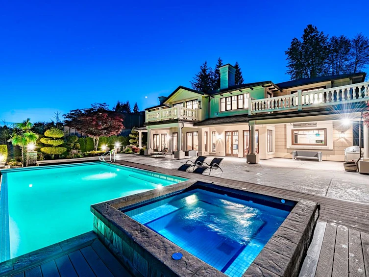 1069 Groveland Road, West Vancouver, BC, V7S 1Z3