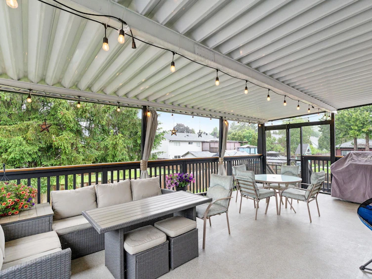11881 Gee Street, Maple Ridge, BC, V2X 7L8 - 11