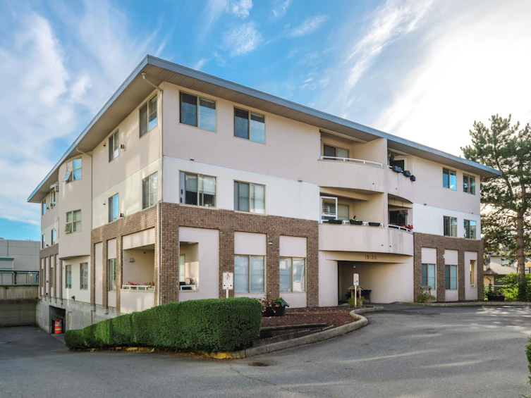 301-19130 Ford Road, Pitt Meadows, BC, V3Y 2P1