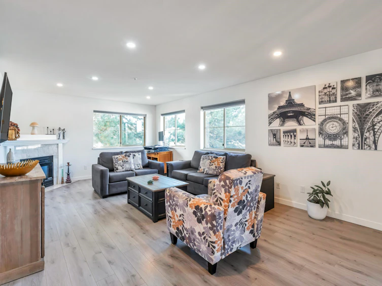 301-19130 Ford Road, Pitt Meadows, BC, V3Y 2P1 - 2