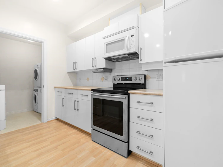 304-1281 Parkgate Avenue, North Vancouver, BC, V7H 3A3 - 14