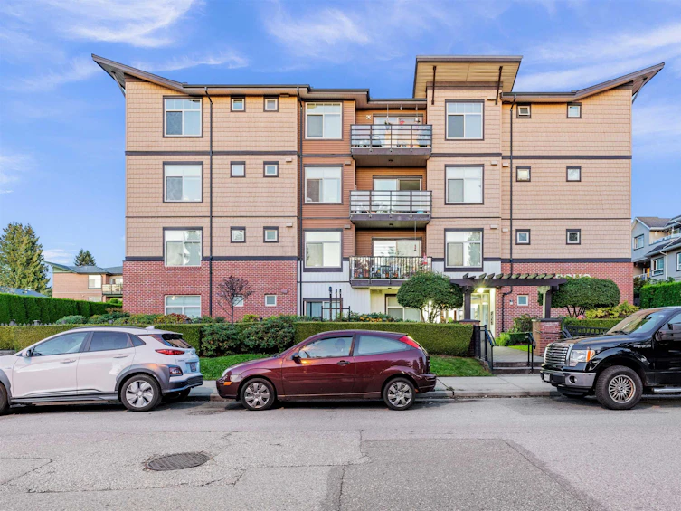 412-8168 120a, Surrey, BC, V3W 3P3