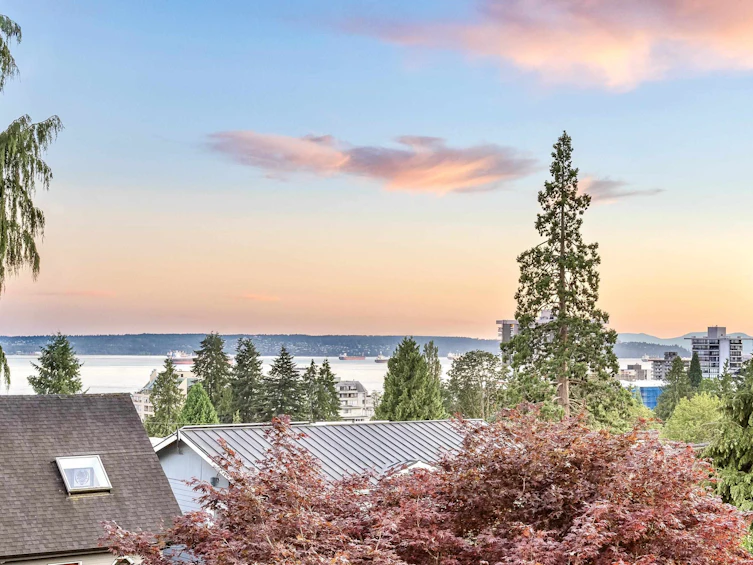 1315 Haywood Avenue, West Vancouver, BC, V7T 1V4 - 3