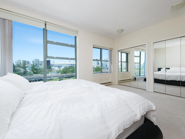 11-1182 Quebec Street, Vancouver, BC, V6A 4B2 - 11