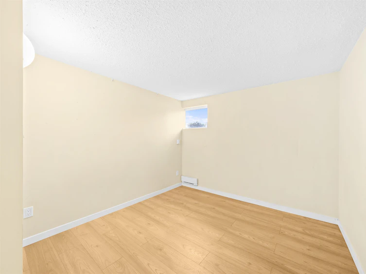 4284 Hazelwood Crescent, Burnaby, BC, V5G 2R2 - 19