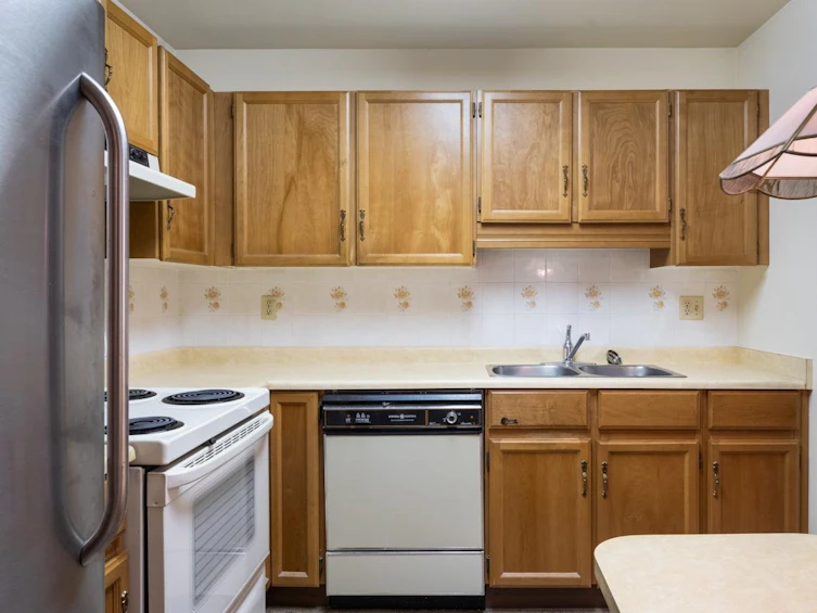 208-1520 Vidal, Surrey, BC, V4B 3T7 - 12