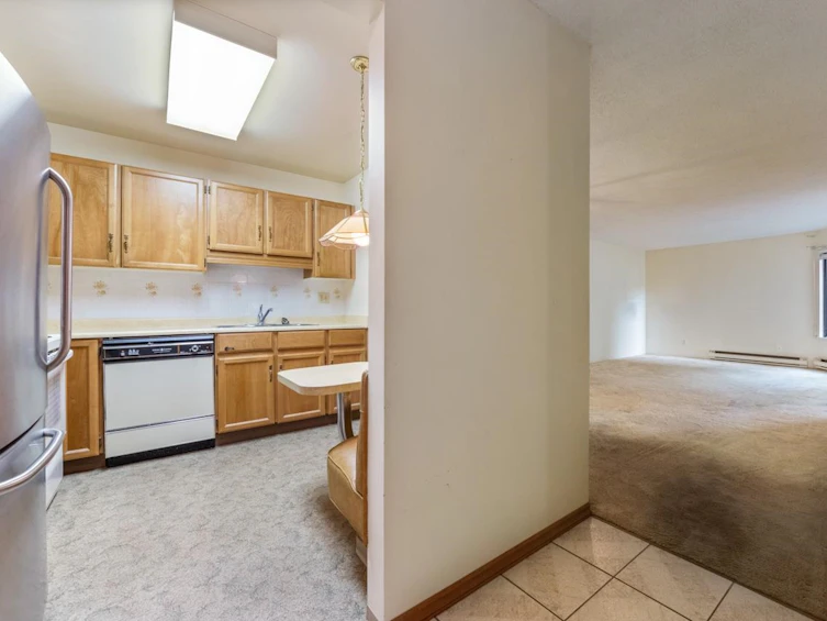 208-1520 Vidal, Surrey, BC, V4B 3T7 - 13