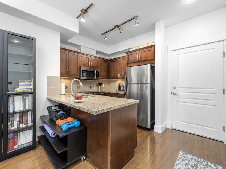 309-1336 Main Street, Squamish, BC, V8B 0R2 - 8