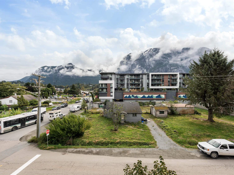 309-1336 Main Street, Squamish, BC, V8B 0R2 - 15