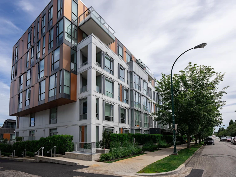 110-469 W King Edward Avenue, Vancouver, BC, V5Y 2J3 - 2