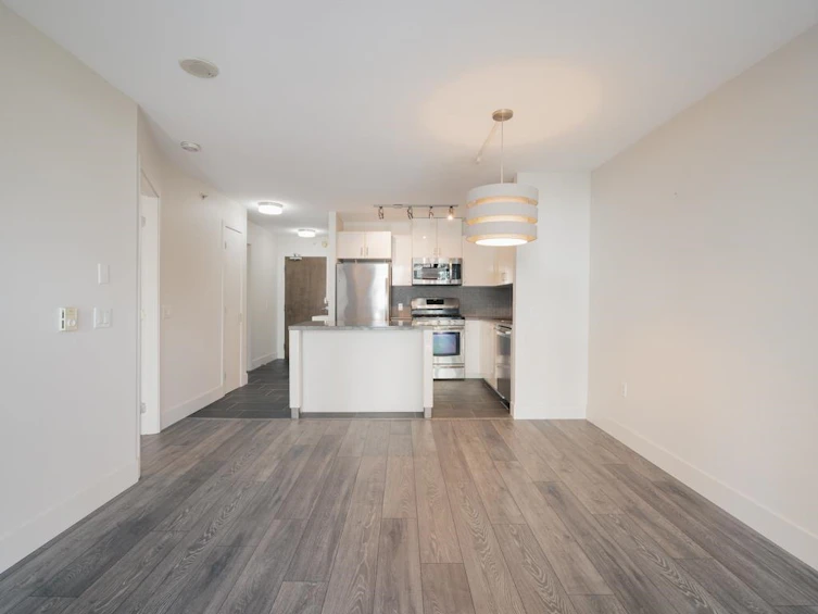 504-175 W 1st Street, North Vancouver, BC, V7M 3N9 - 11