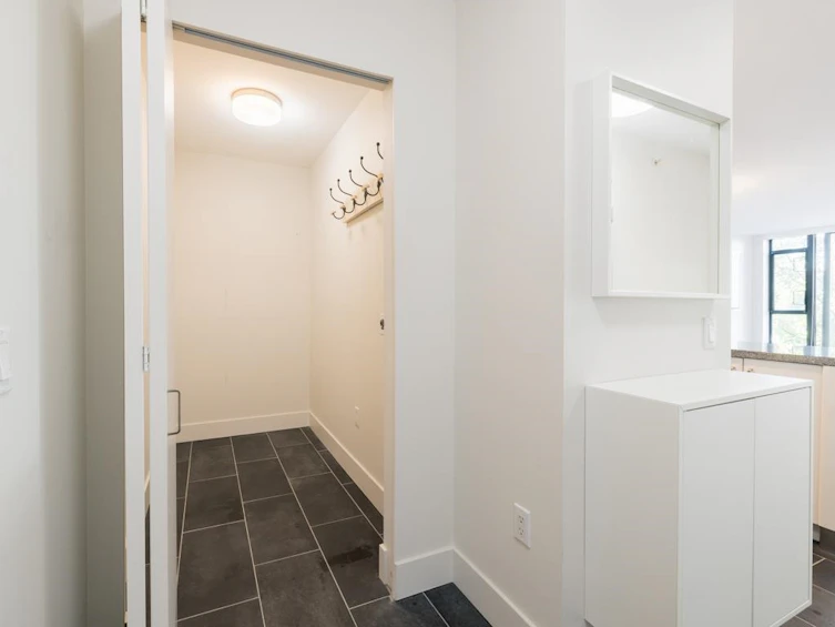 504-175 W 1st Street, North Vancouver, BC, V7M 3N9 - 14