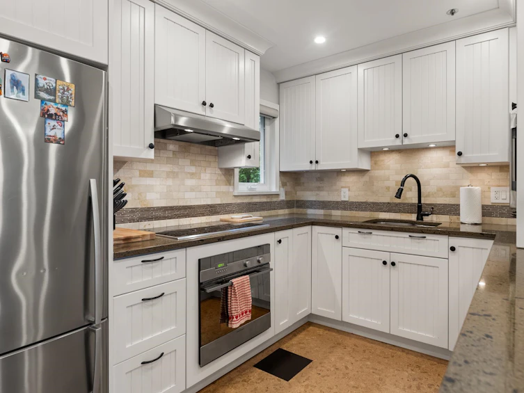 2308 Vine Street, Vancouver, BC, V6K 3K5 - 20