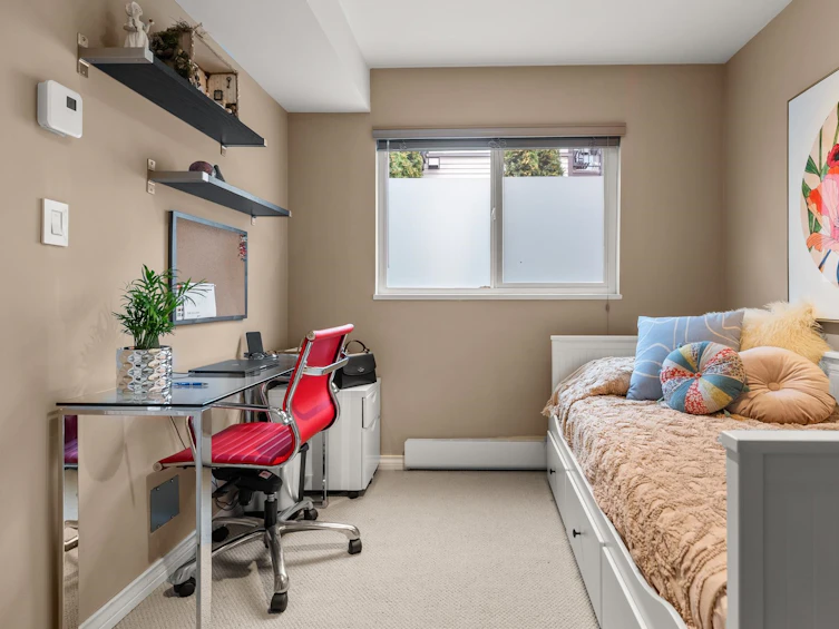2308 Vine Street, Vancouver, BC, V6K 3K5 - 29