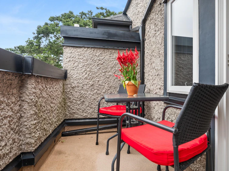 2308 Vine Street, Vancouver, BC, V6K 3K5 - 4
