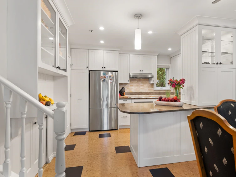 2308 Vine Street, Vancouver, BC, V6K 3K5 - 14